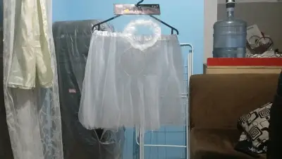 Set de ángel blanco y ropa de mujer - miniatura 1