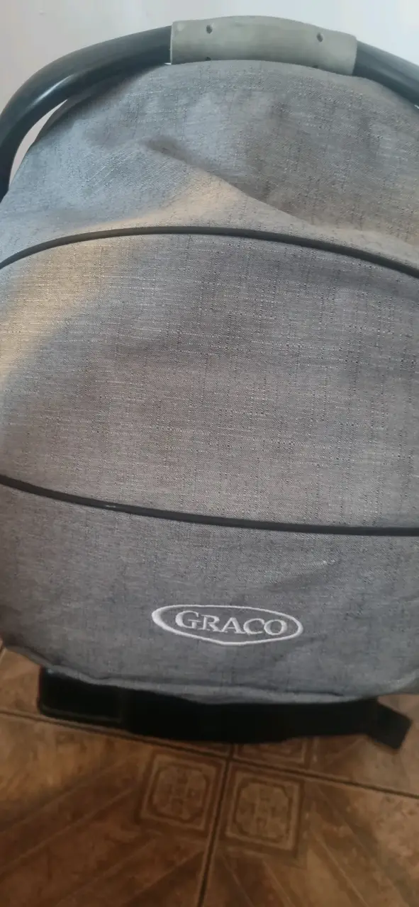 Silla para auto de bebé gris - 2