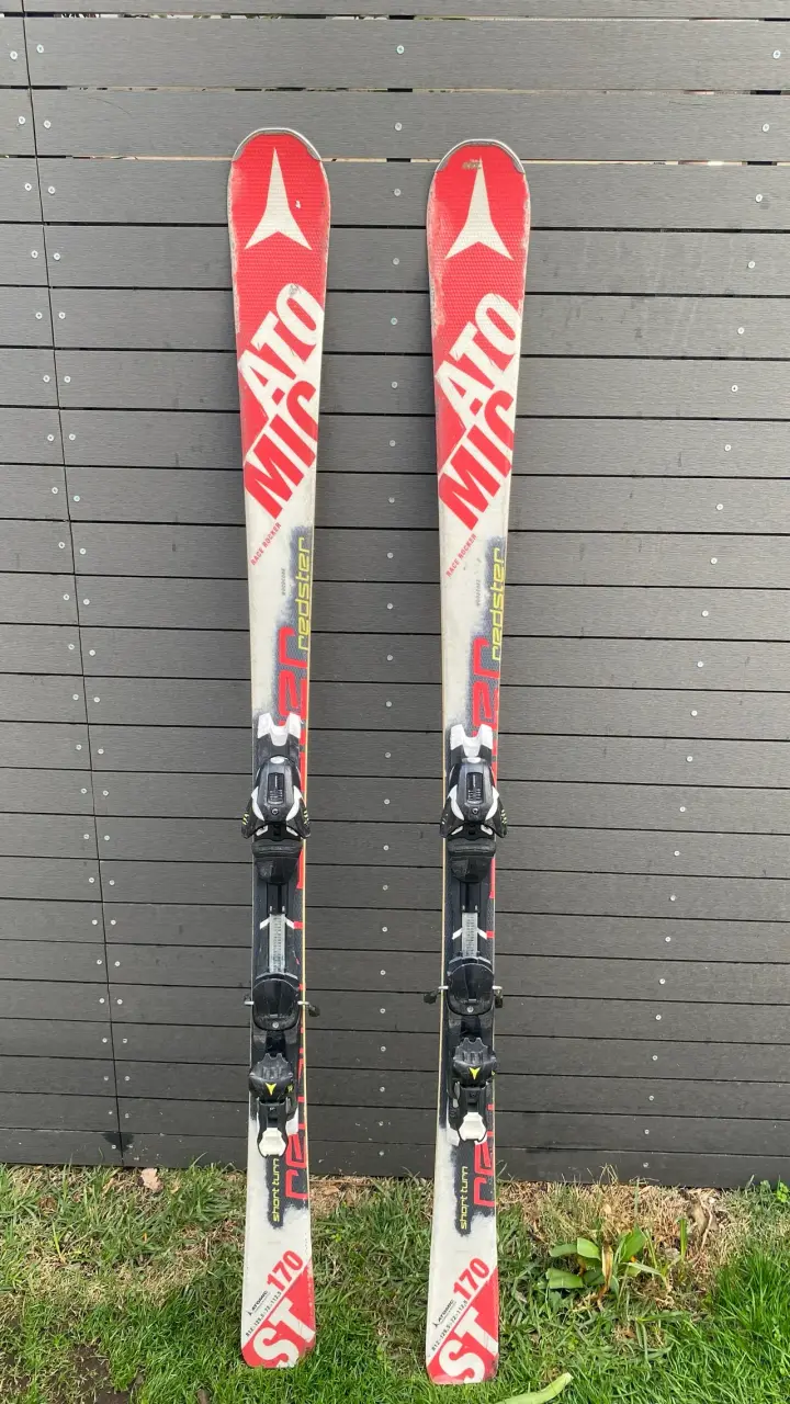 Esquís Atomic Redster 170 usados - 1