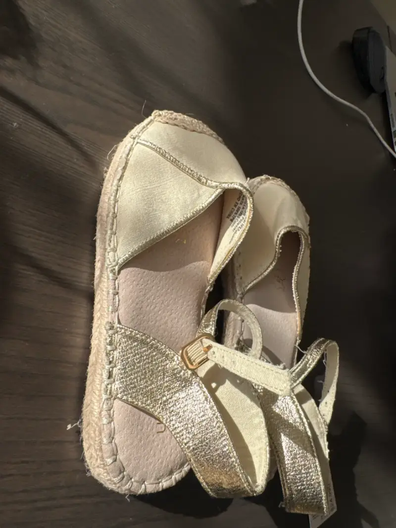 Sandalias doradas Mujer con taco - 2