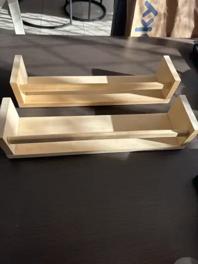 Repisa flotante de madera - miniatura 1
