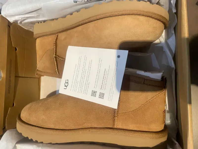 Botines de gamuza UGG color camel - 2