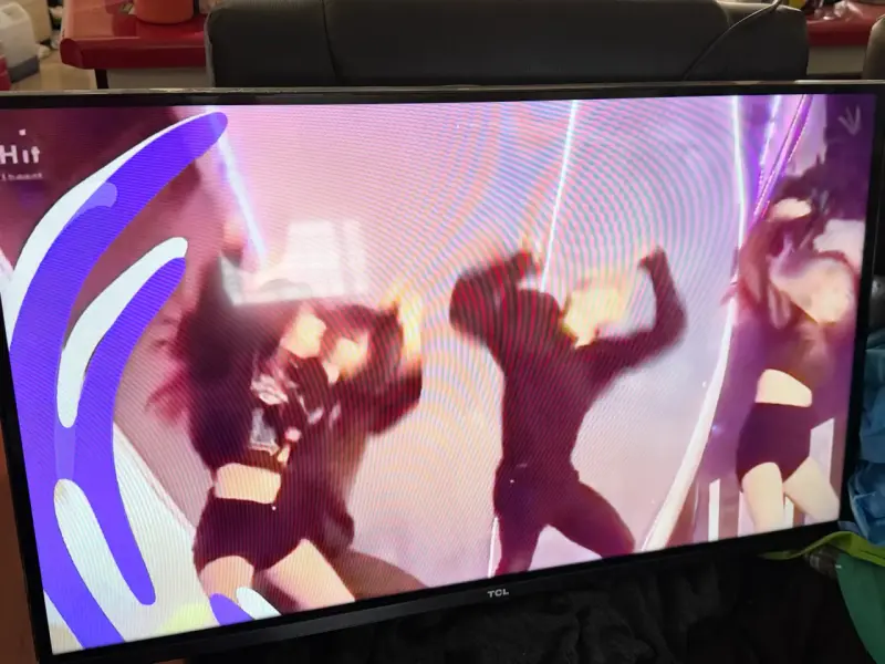 Televisor TCL pantalla plana - 6