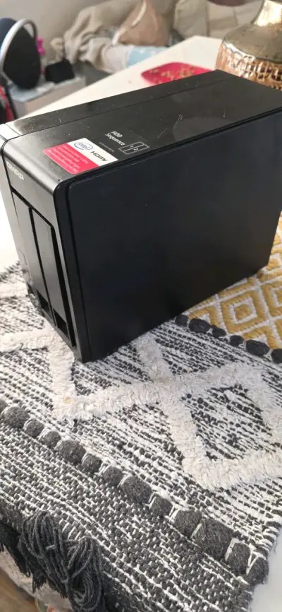 Servidor NAS QNAP TS-251+ - miniatura 2