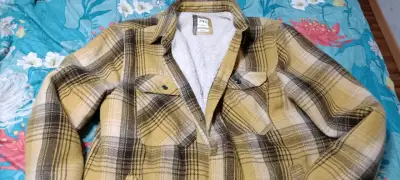 Camisa a cuadros naranjas y negras - miniatura 4