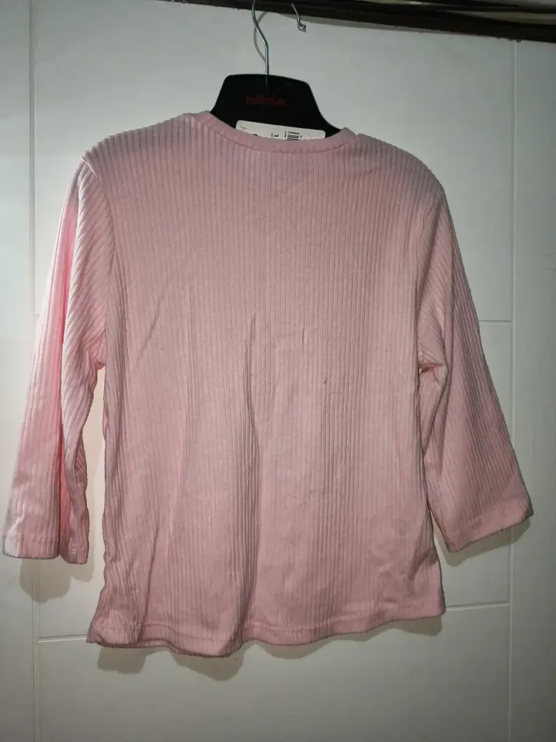 Polera rosada de mangas largas - 3