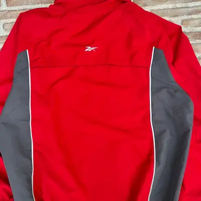 Cortavientos Reebok - miniatura 3