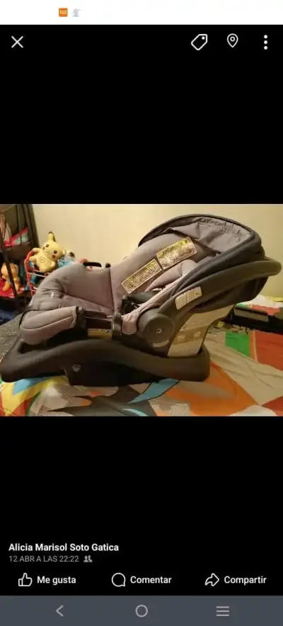 Silla de auto para bebé gris - miniatura 1