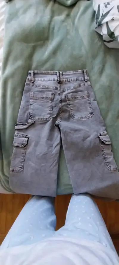 Pantalones cargo grises - miniatura 1