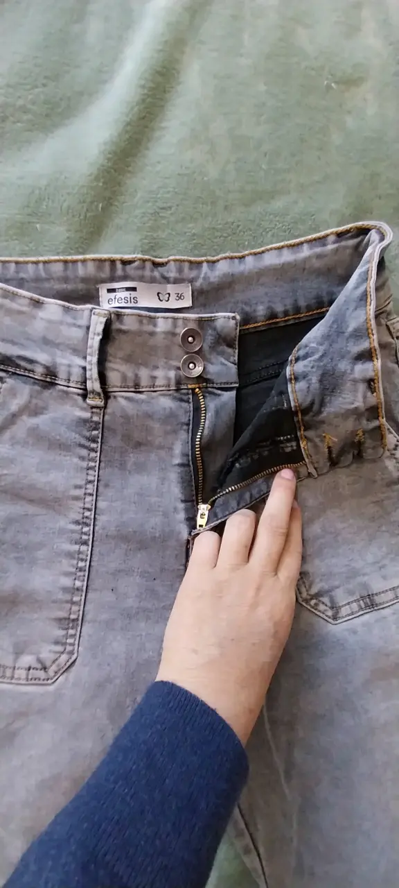 Pantalones cargo grises - 2