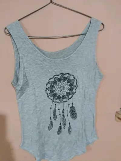 Mucha ropa a mil - miniatura 1