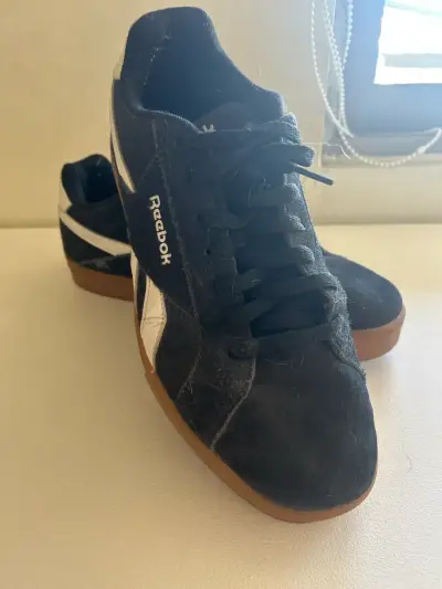 Zapatillas negras Reebok usadas - miniatura 1