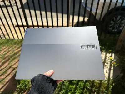 Notebook Lenovo ThinkBook plateado - miniatura 1