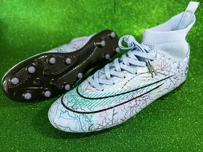 Botines de fútbol, zapatos de futbol - miniatura 1