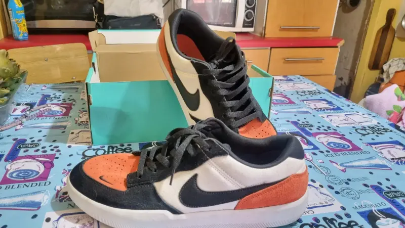 Zapatillas Nike SB negras talla US 12 - 6