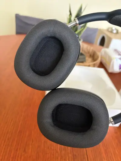 Audífonos Airpods Max Negros - 1 Gen - miniatura 4