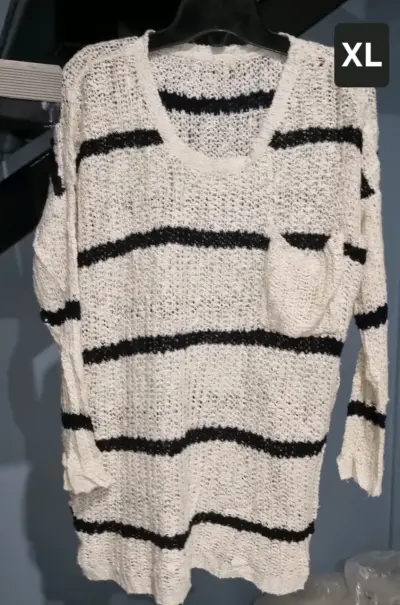 Sweter a $1.000 variedades de tallas - miniatura 1
