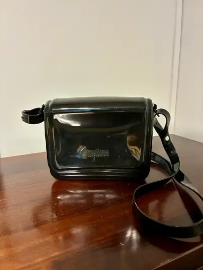 Bolso cruzado negro marca Melissa - miniatura 1