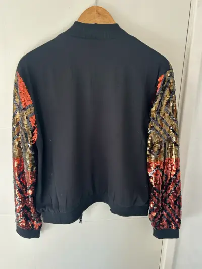 Chaqueta con lentejuelas - miniatura 2