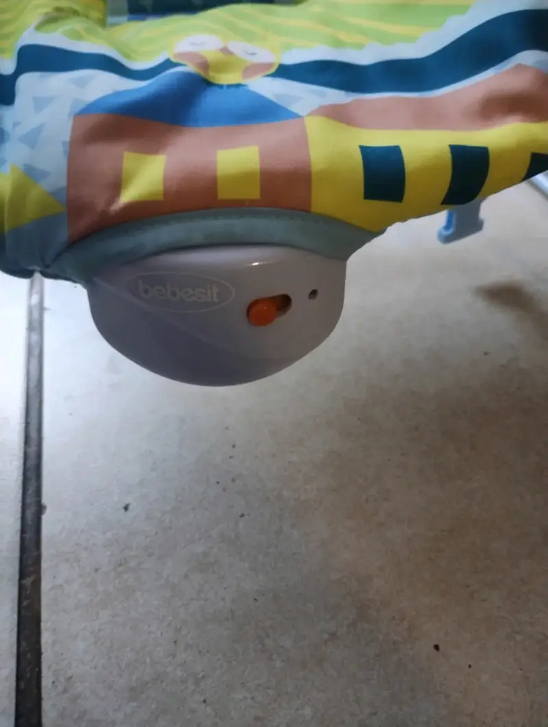 Silla mecedora para bebé - 2