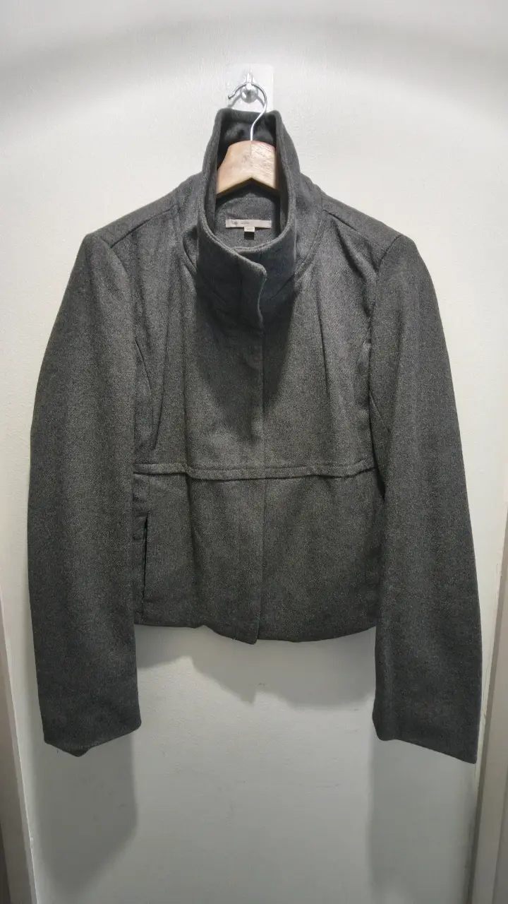 Chaqueta GAP gris en excelente estado - 2