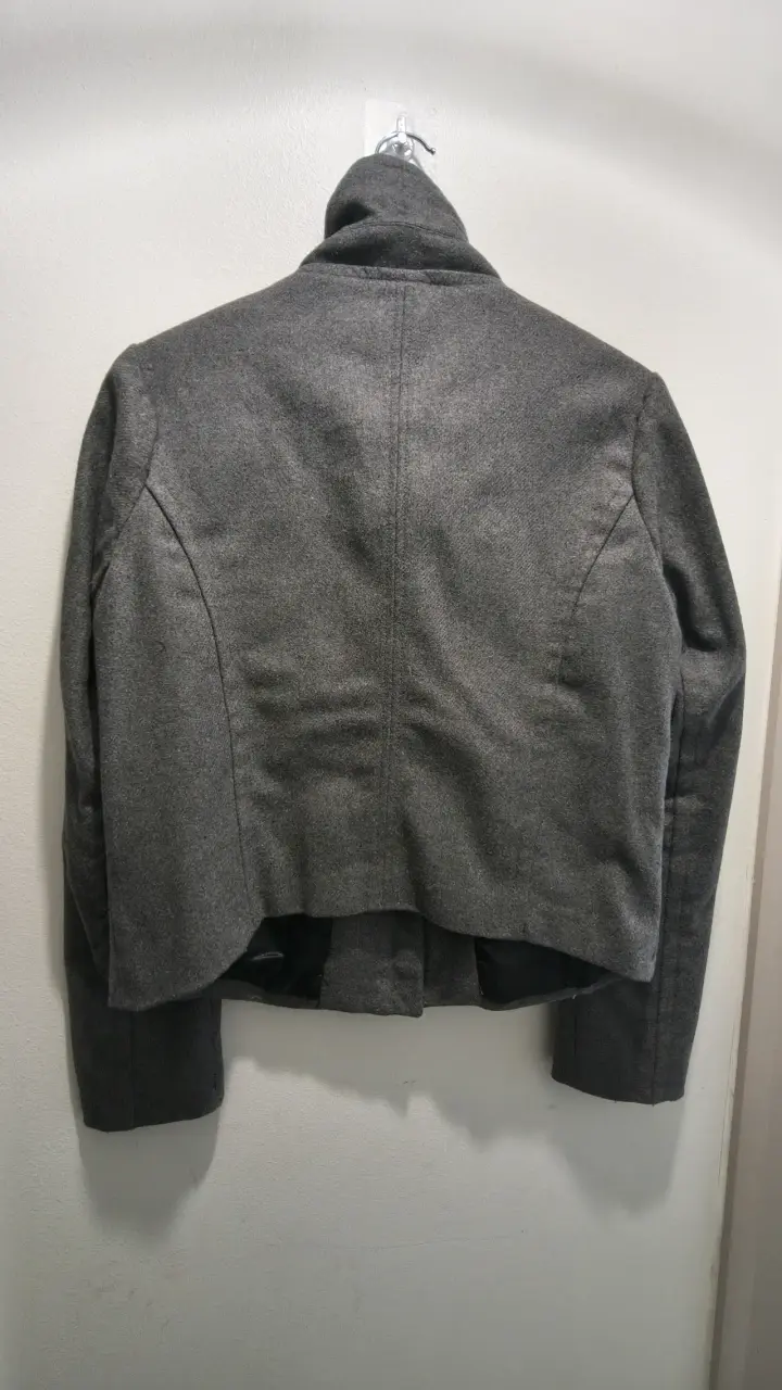 Chaqueta GAP gris en excelente estado - 3