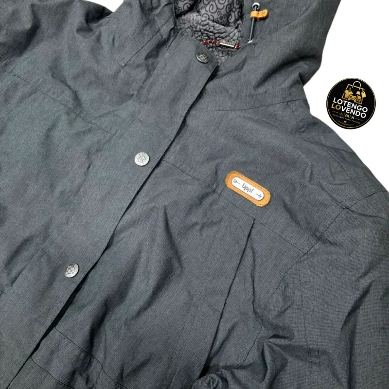 Chaqueta impermeable con capucha - 2