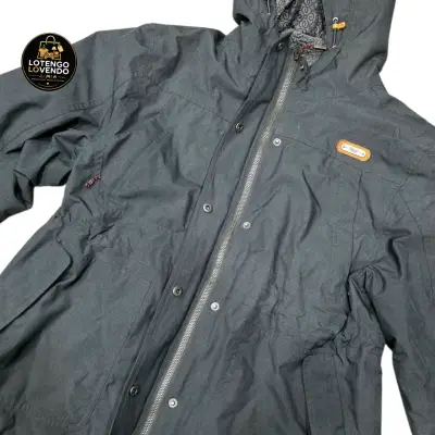 Chaqueta impermeable con capucha - miniatura 3