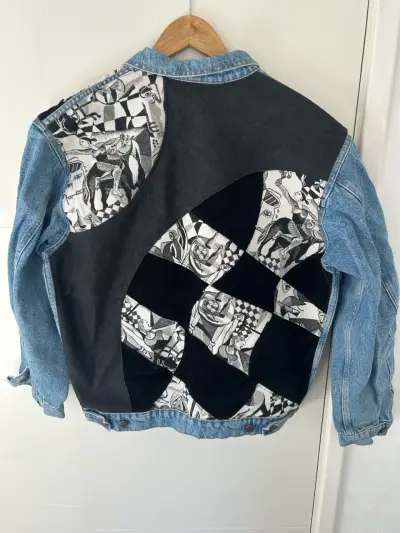 Chaqueta denim con diseño único - miniatura 2