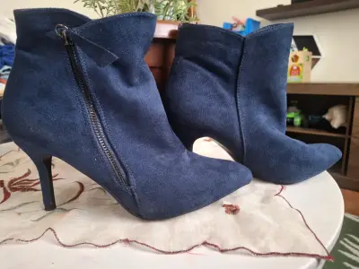 Botines de gamuza azul con tacón - miniatura 3