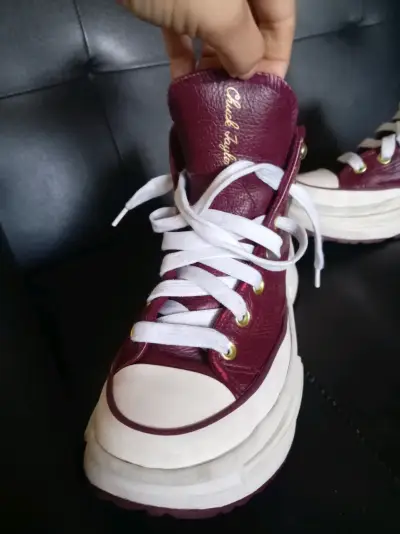 Zapatillas Chuck Taylor burdeos - miniatura 1