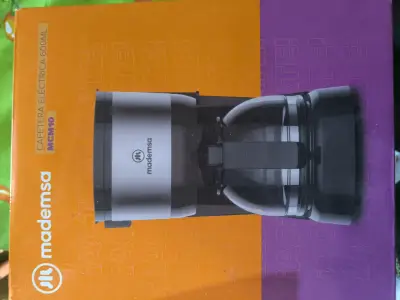 Cafetera eléctrica Mademsa 600ml - miniatura 1