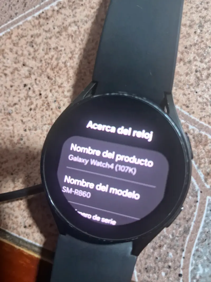 Reloj inteligente deportivo negro - 2