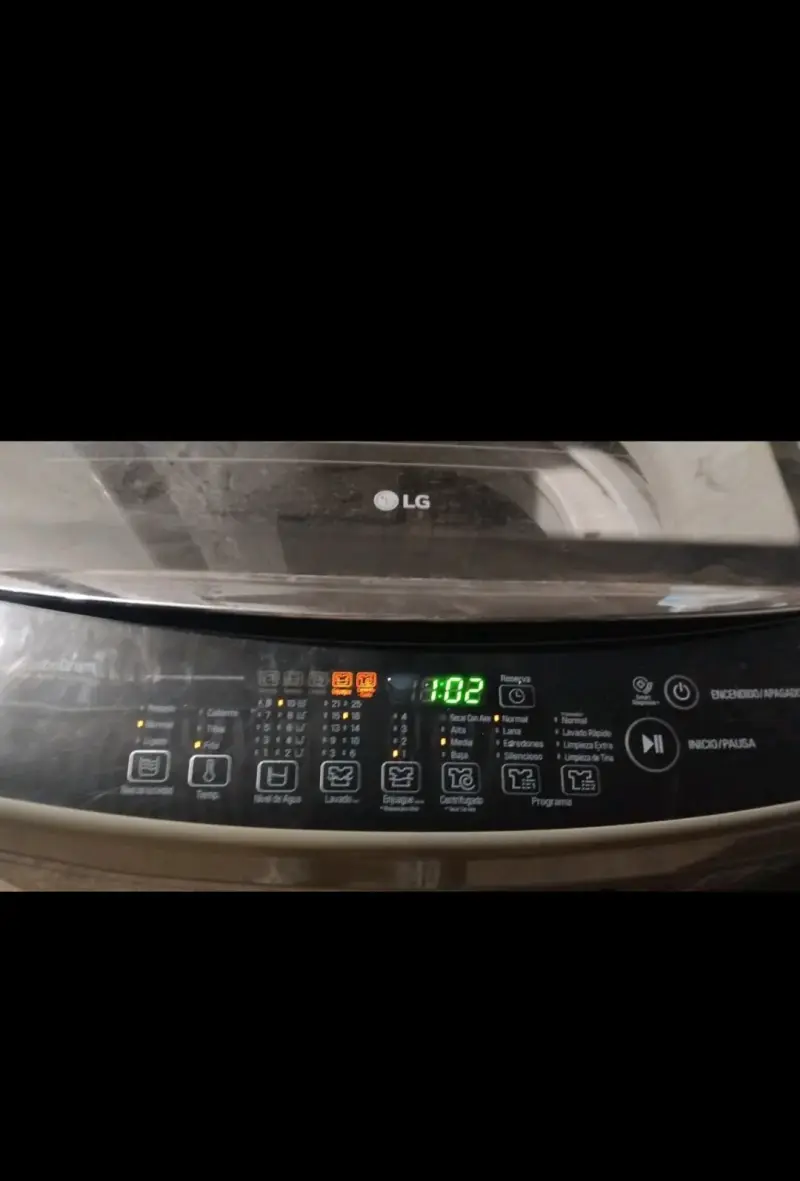 Lavadora LG Smart Inverter 16 kg - 2