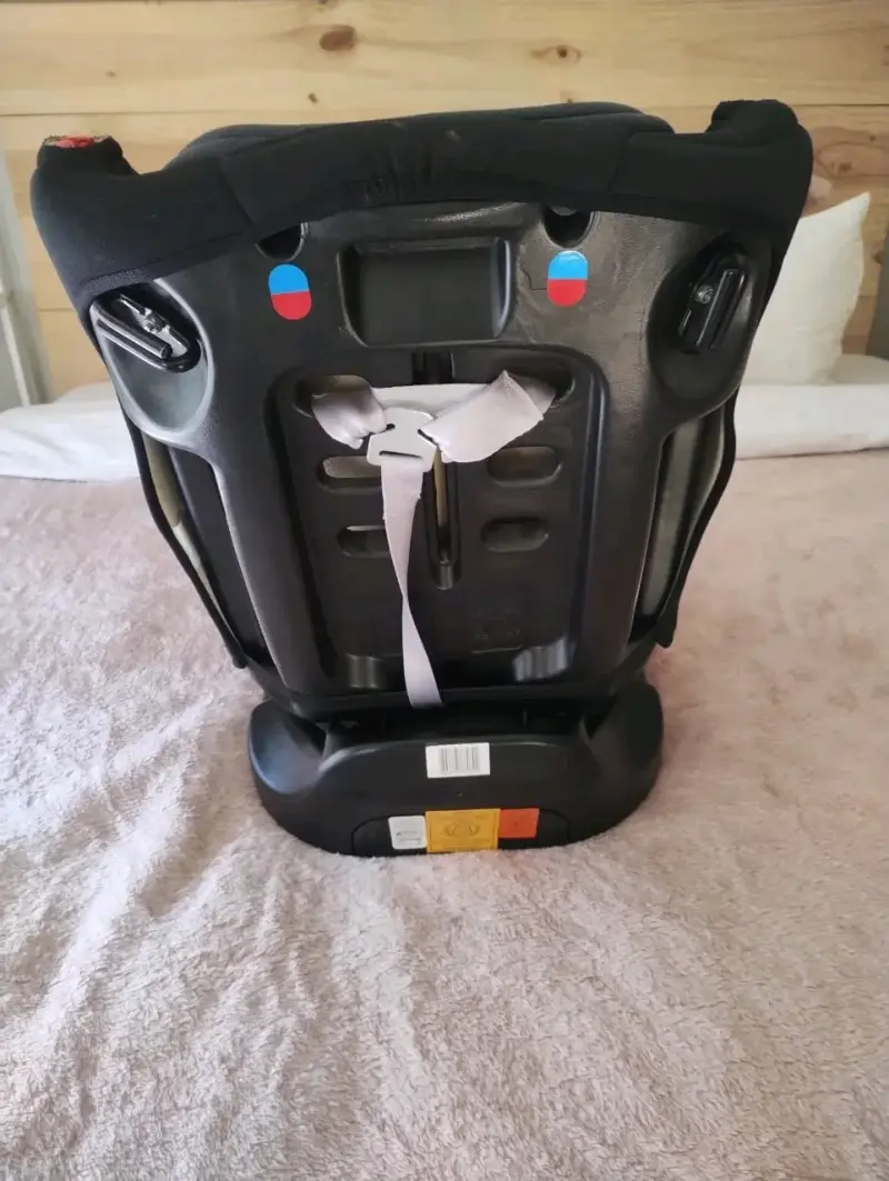 Silla de auto para bebé en buen estado - 4