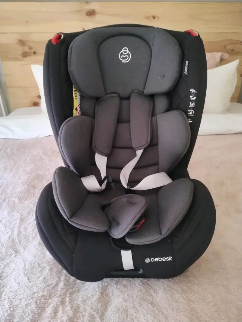 Silla de auto para bebé en buen estado - 6
