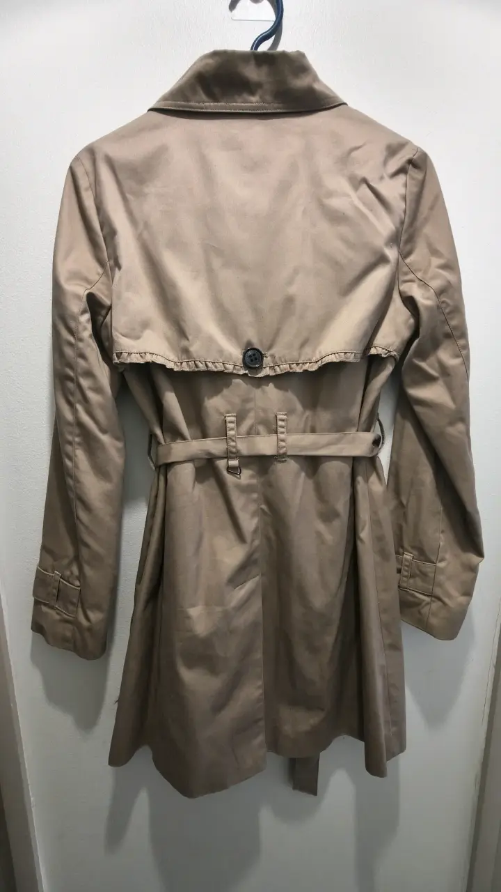 Abrigo Trench coat beige marca Basement - 3