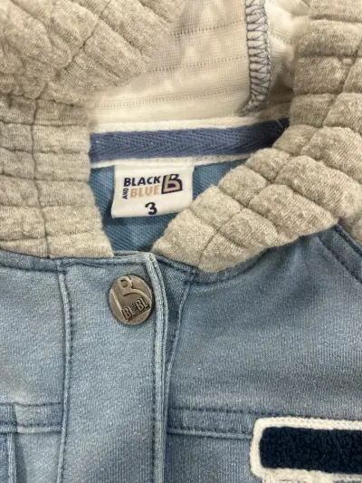 Chaqueta infantil con capucha black and blue - miniatura 2