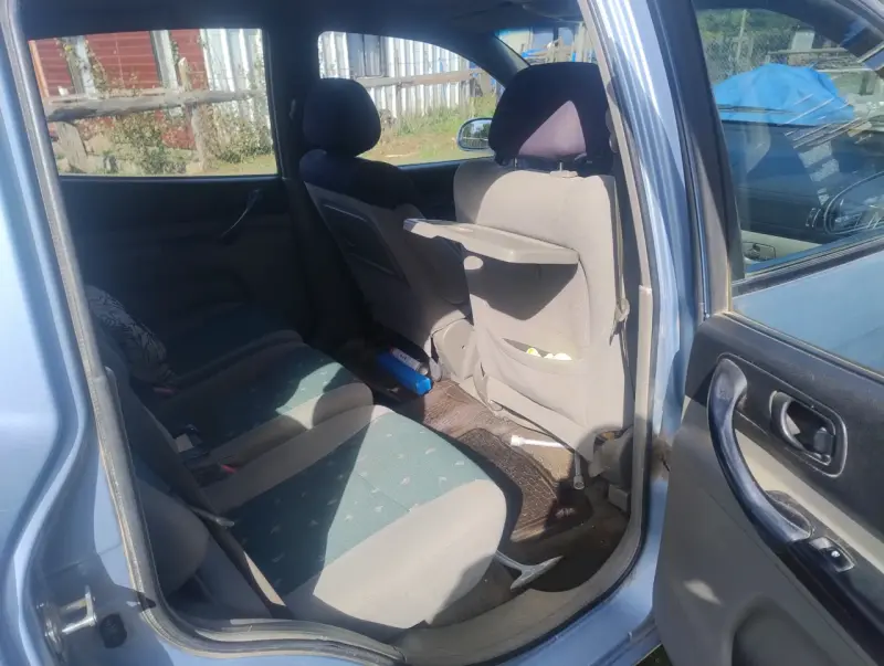 Chevrolet hatchback en buen estado - 3