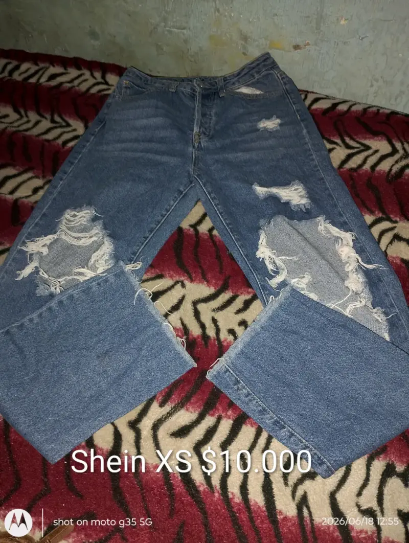 Jeans grises rotos Shein XS - 2
