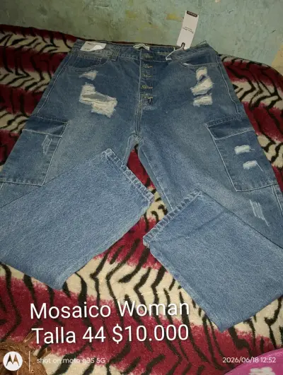 Jeans grises rotos Shein XS - miniatura 4