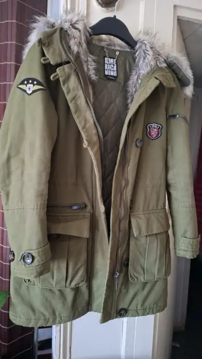 Parka verde con capucha de piel sintética - miniatura 5