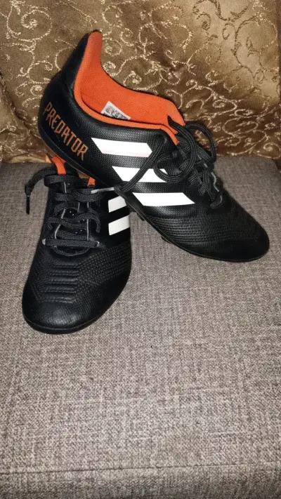 Zapatillas de fútbol Adidas Predator negras - miniatura 1