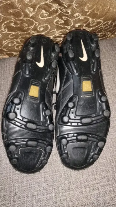 Botines de fútbol Nike negros - miniatura 3