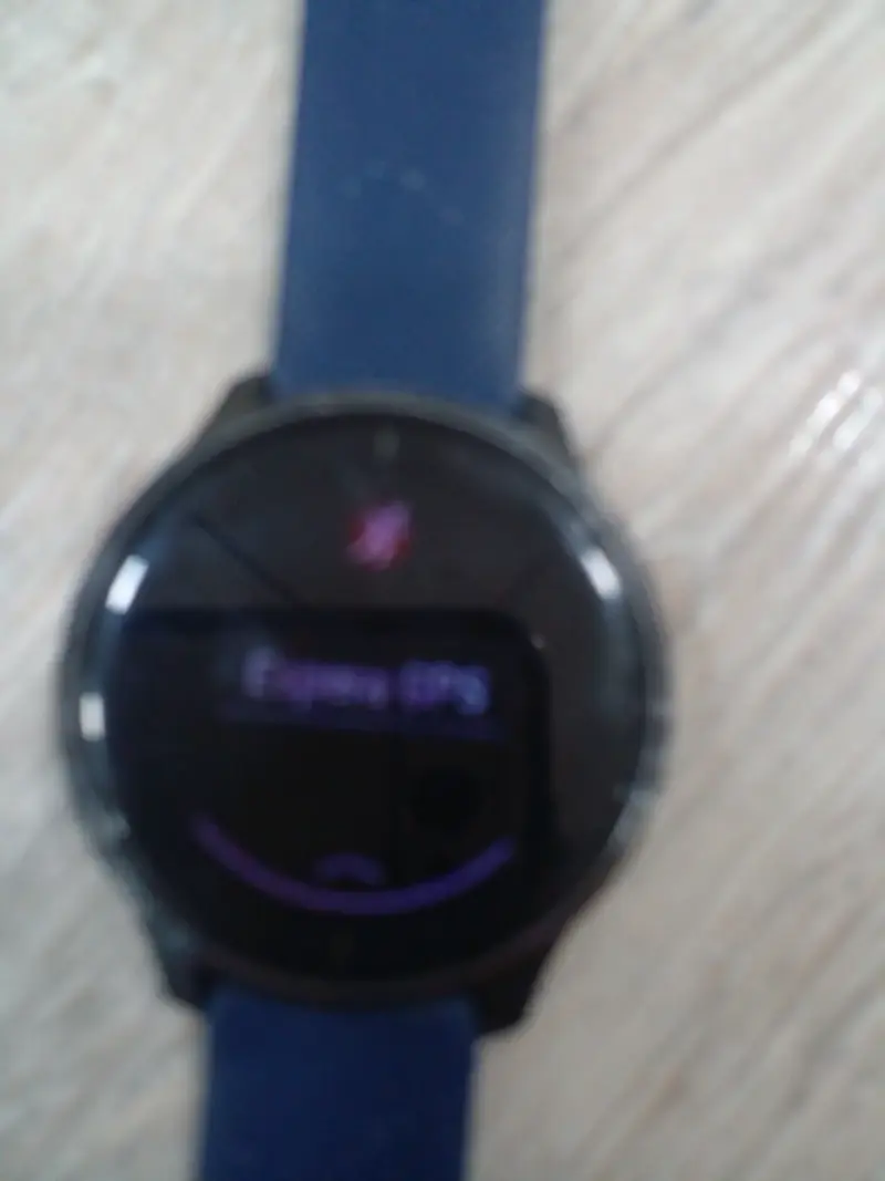 Reloj inteligente con GPS y correa azul - 3