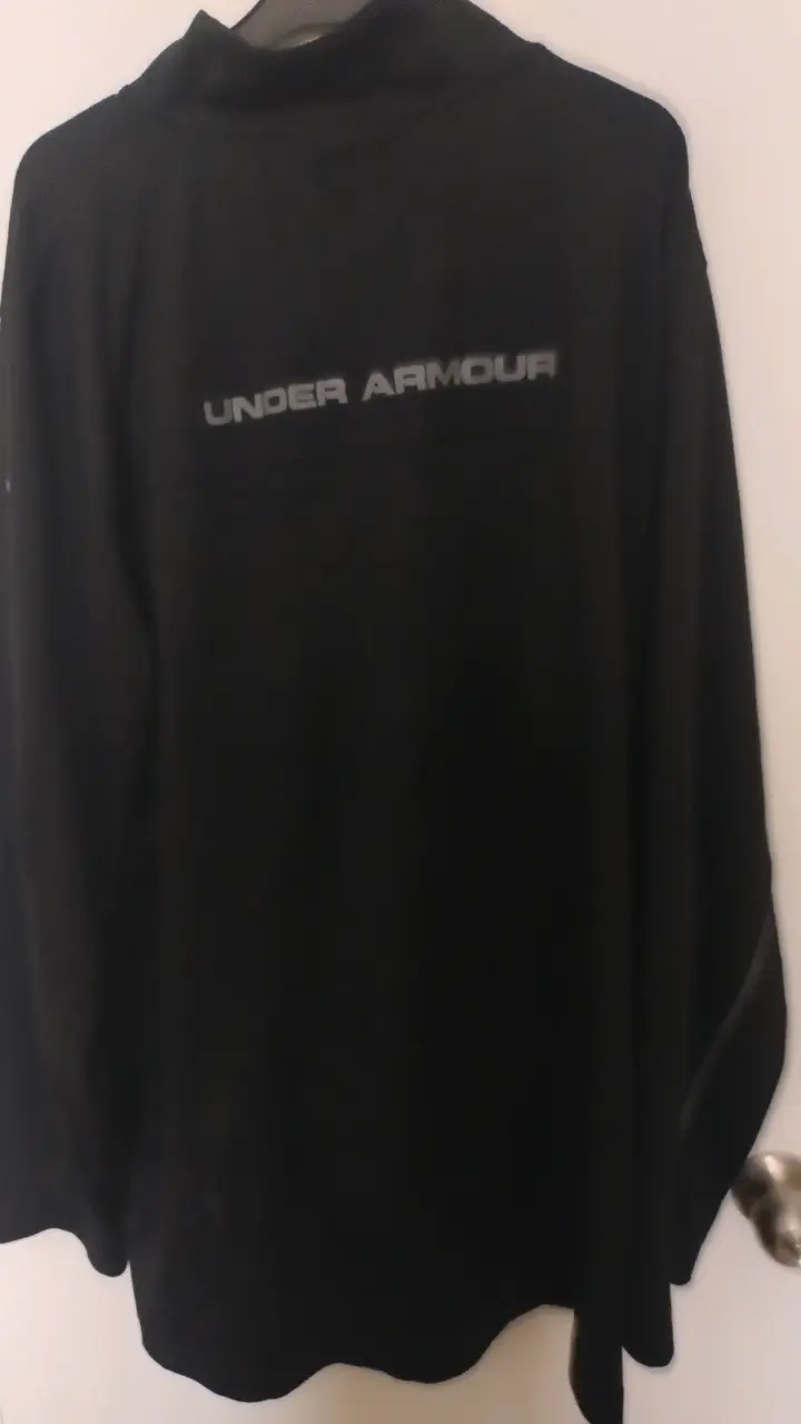Polerón deportivo Under Armour gris - 2