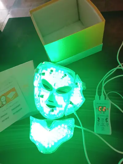 Máscara LED Facial y Cuello – Colorful LED Beauty - miniatura 2