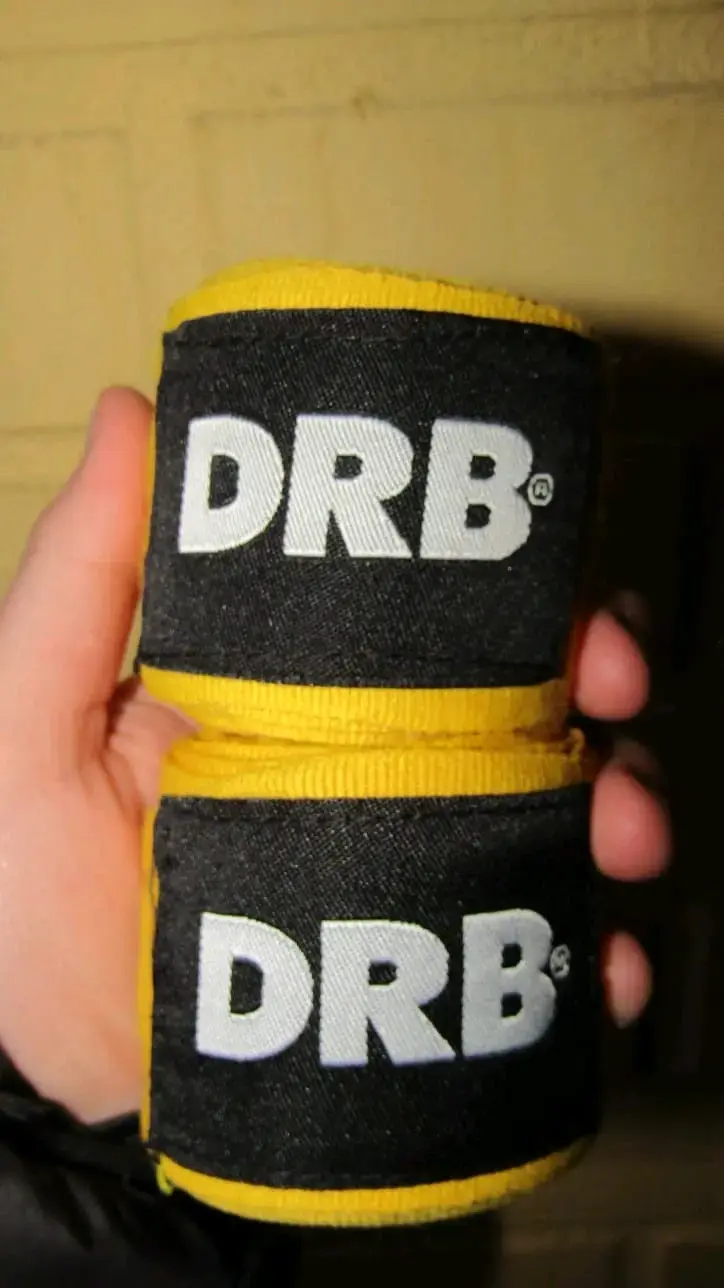Saco de boxeo con guantes Ufc - 3