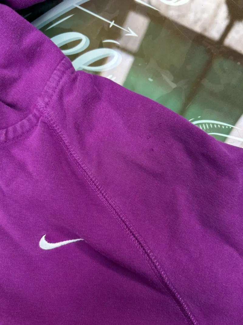 Polerón Nike morado con capucha - 4