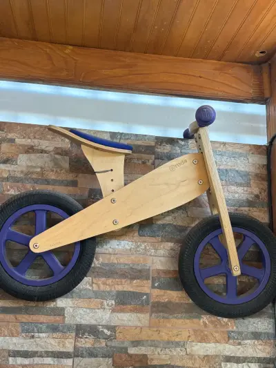 Bicicleta de equilibrio de madera Roda - miniatura 1